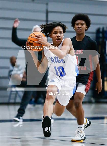 Thumbnail 3 in Price vs Village Christian (21st Annual Rose City Roundball Classic) photogallery.