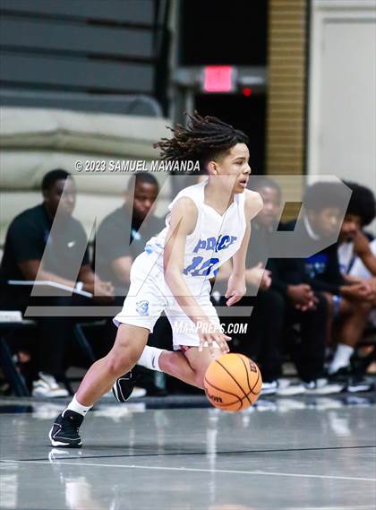 Thumbnail 3 in Price vs Village Christian (21st Annual Rose City Roundball Classic) photogallery.