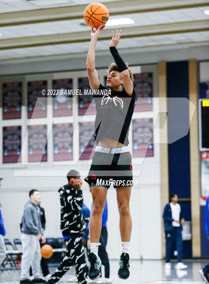 Thumbnail 1 in Price vs Village Christian (21st Annual Rose City Roundball Classic) photogallery.