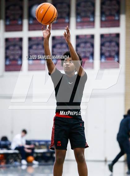 Thumbnail 3 in Price vs Village Christian (21st Annual Rose City Roundball Classic) photogallery.