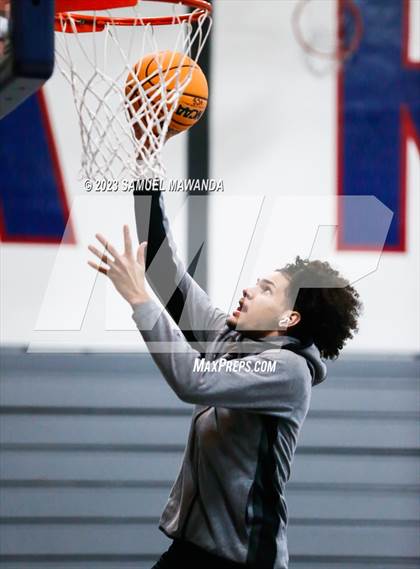 Thumbnail 3 in Price vs Village Christian (21st Annual Rose City Roundball Classic) photogallery.