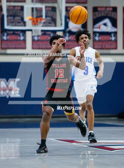 Thumbnail 2 in Price vs Village Christian (21st Annual Rose City Roundball Classic) photogallery.