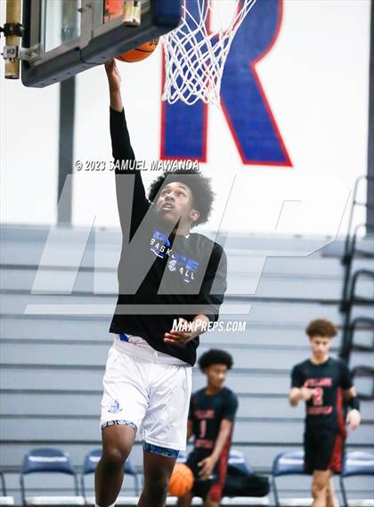 Thumbnail 3 in Price vs Village Christian (21st Annual Rose City Roundball Classic) photogallery.