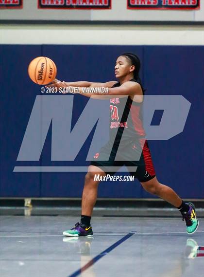Thumbnail 2 in Price vs Village Christian (21st Annual Rose City Roundball Classic) photogallery.