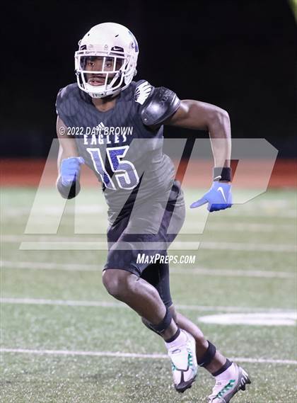 Thumbnail 2 in Kaufman vs. Wilmer-Hutchins (UIL 4A D1 Bi-District Playoff) photogallery.