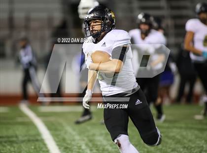 Thumbnail 2 in Kaufman vs. Wilmer-Hutchins (UIL 4A D1 Bi-District Playoff) photogallery.