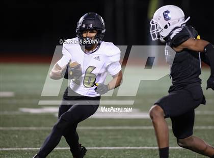 Thumbnail 3 in Kaufman vs. Wilmer-Hutchins (UIL 4A D1 Bi-District Playoff) photogallery.
