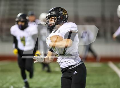 Thumbnail 2 in Kaufman vs. Wilmer-Hutchins (UIL 4A D1 Bi-District Playoff) photogallery.