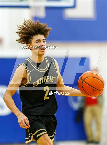 Thumbnail 2 in Lincoln Southeast vs. Lincoln High (HAC Tournament Final) photogallery.