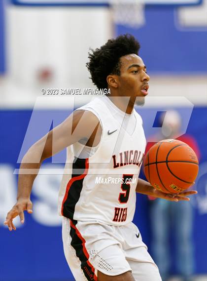 Thumbnail 2 in Lincoln Southeast vs. Lincoln High (HAC Tournament Final) photogallery.