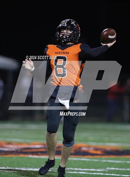 Thumbnail 2 in Logan Elm vs New Lexington (OHSAA D4 Regional) photogallery.