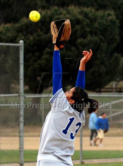Thumbnail 3 in Ventura vs. Lompoc photogallery.