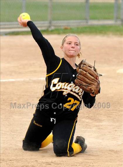Thumbnail 3 in Ventura vs. Lompoc photogallery.
