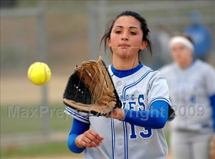 Thumbnail 3 in Ventura vs. Lompoc photogallery.
