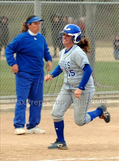 Thumbnail 1 in Ventura vs. Lompoc photogallery.