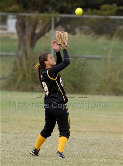 Thumbnail 3 in Ventura vs. Lompoc photogallery.