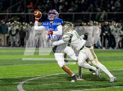 Thumbnail 1 in Westfield vs Hamilton Southeastern (IHSAA 6A Regional Playoff) photogallery.