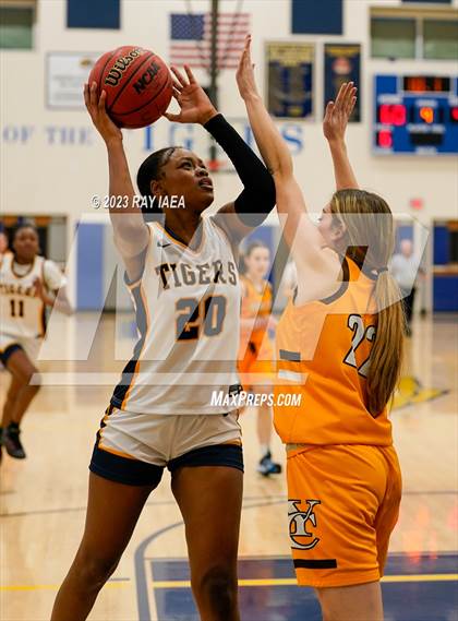 Thumbnail 1 in Yuba City @ Inderkum photogallery.