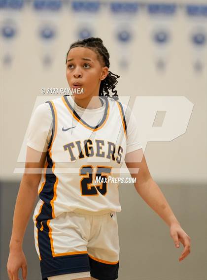 Thumbnail 1 in Yuba City @ Inderkum photogallery.