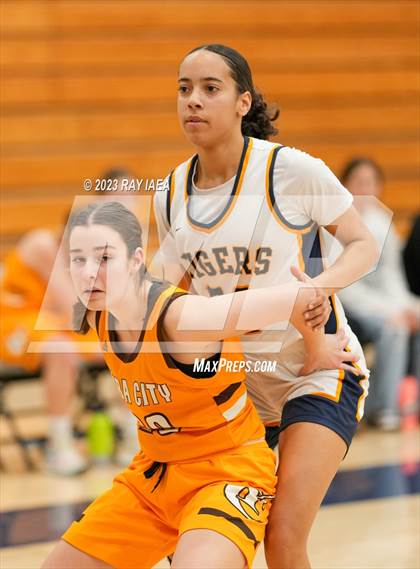 Thumbnail 1 in Yuba City @ Inderkum photogallery.