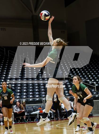 Thumbnail 1 in Blum vs. Neches (UIL 1A Volleyball Semi-Final) photogallery.