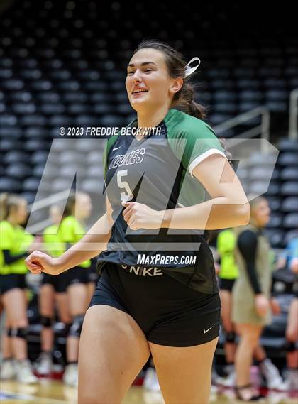 Thumbnail 2 in Blum vs. Neches (UIL 1A Volleyball Semi-Final) photogallery.