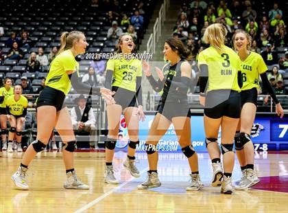 Thumbnail 2 in Blum vs. Neches (UIL 1A Volleyball Semi-Final) photogallery.