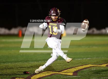 Thumbnail 2 in Woodland Regional @ Sheehan (CIAC Class S Quarterfinal) photogallery.