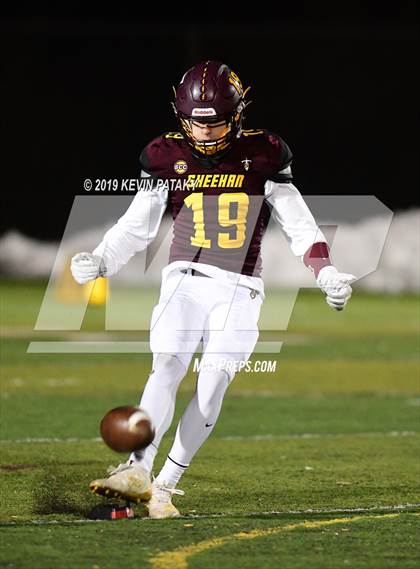 Thumbnail 2 in Woodland Regional @ Sheehan (CIAC Class S Quarterfinal) photogallery.