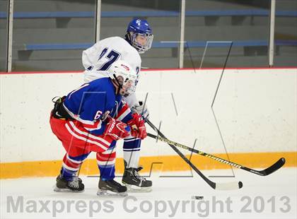 Thumbnail 1 in Glastonbury vs. West Haven photogallery.