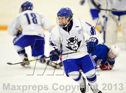 Thumbnail 2 in Glastonbury vs. West Haven photogallery.