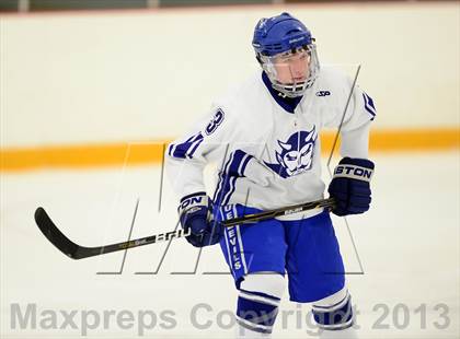 Thumbnail 1 in Glastonbury vs. West Haven photogallery.
