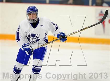 Thumbnail 1 in Glastonbury vs. West Haven photogallery.
