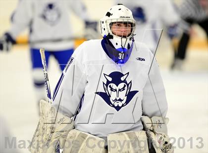 Thumbnail 3 in Glastonbury vs. West Haven photogallery.