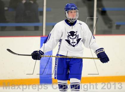 Thumbnail 2 in Glastonbury vs. West Haven photogallery.