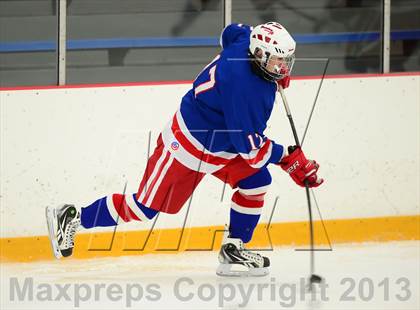 Thumbnail 3 in Glastonbury vs. West Haven photogallery.