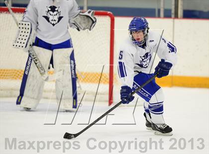 Thumbnail 3 in Glastonbury vs. West Haven photogallery.