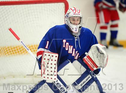 Thumbnail 1 in Glastonbury vs. West Haven photogallery.