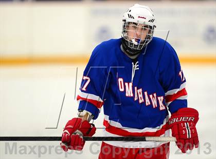 Thumbnail 1 in Glastonbury vs. West Haven photogallery.