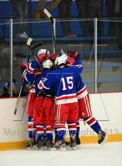 Thumbnail 2 in Glastonbury vs. West Haven photogallery.