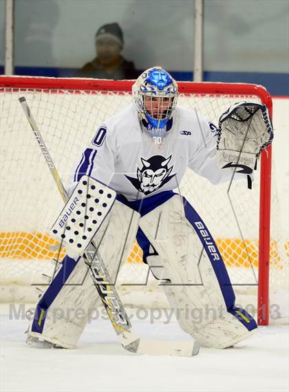 Thumbnail 3 in Glastonbury vs. West Haven photogallery.