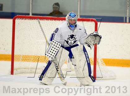 Thumbnail 1 in Glastonbury vs. West Haven photogallery.