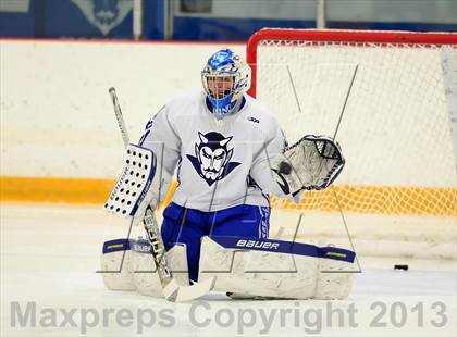 Thumbnail 2 in Glastonbury vs. West Haven photogallery.