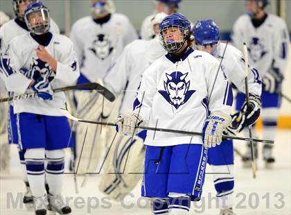 Thumbnail 2 in Glastonbury vs. West Haven photogallery.
