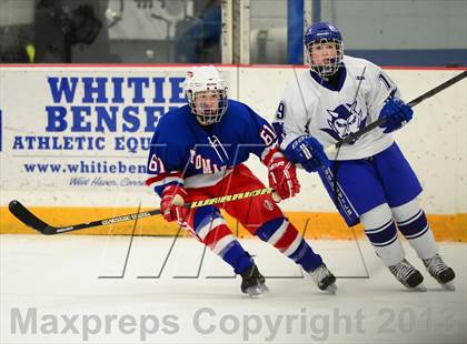 Thumbnail 1 in Glastonbury vs. West Haven photogallery.