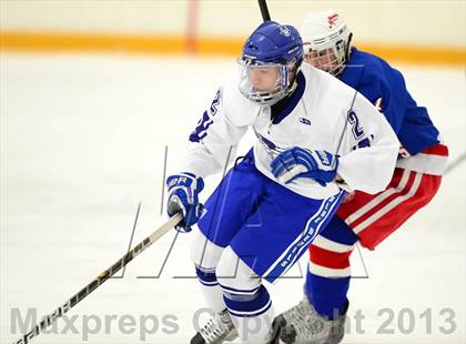 Thumbnail 3 in Glastonbury vs. West Haven photogallery.