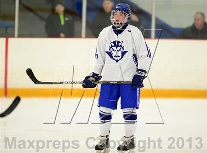 Thumbnail 1 in Glastonbury vs. West Haven photogallery.