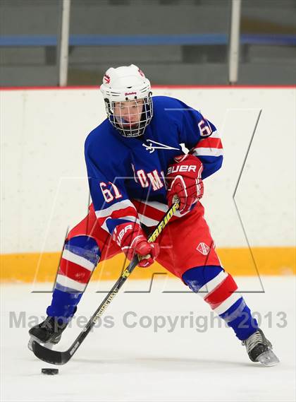 Thumbnail 1 in Glastonbury vs. West Haven photogallery.