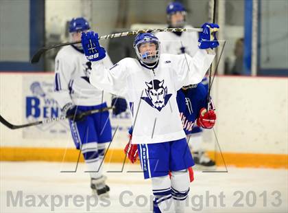 Thumbnail 2 in Glastonbury vs. West Haven photogallery.