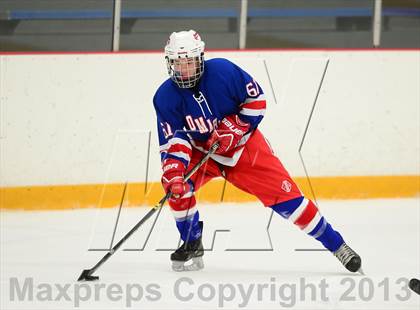Thumbnail 3 in Glastonbury vs. West Haven photogallery.